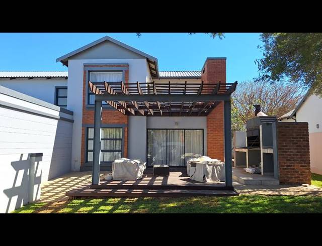 4 BEDROOM PROPERTY TO RENT IN MIDSTREAM ESTATE